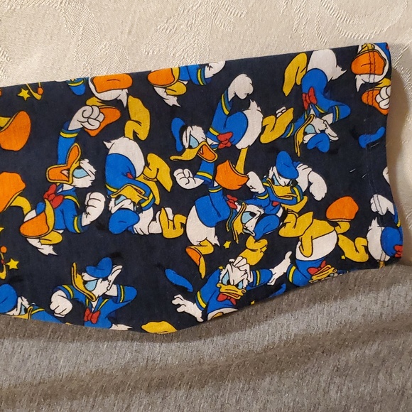 SZ. X - LARGE DONALD DUCK WALT DISNEY LONGSLEEVED GRAY LULA ROE TOP - Picture 2 of 5